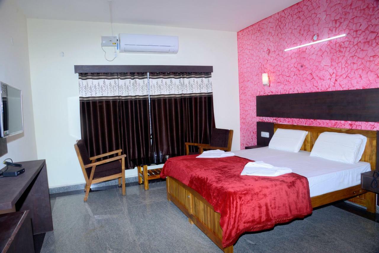 Hotel Souparnika Sagar  Bagian luar foto