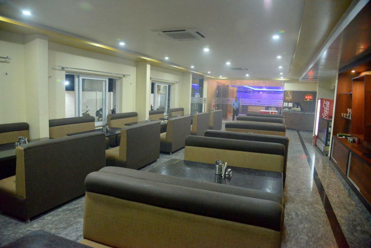 Hotel Souparnika Sagar  Bagian luar foto